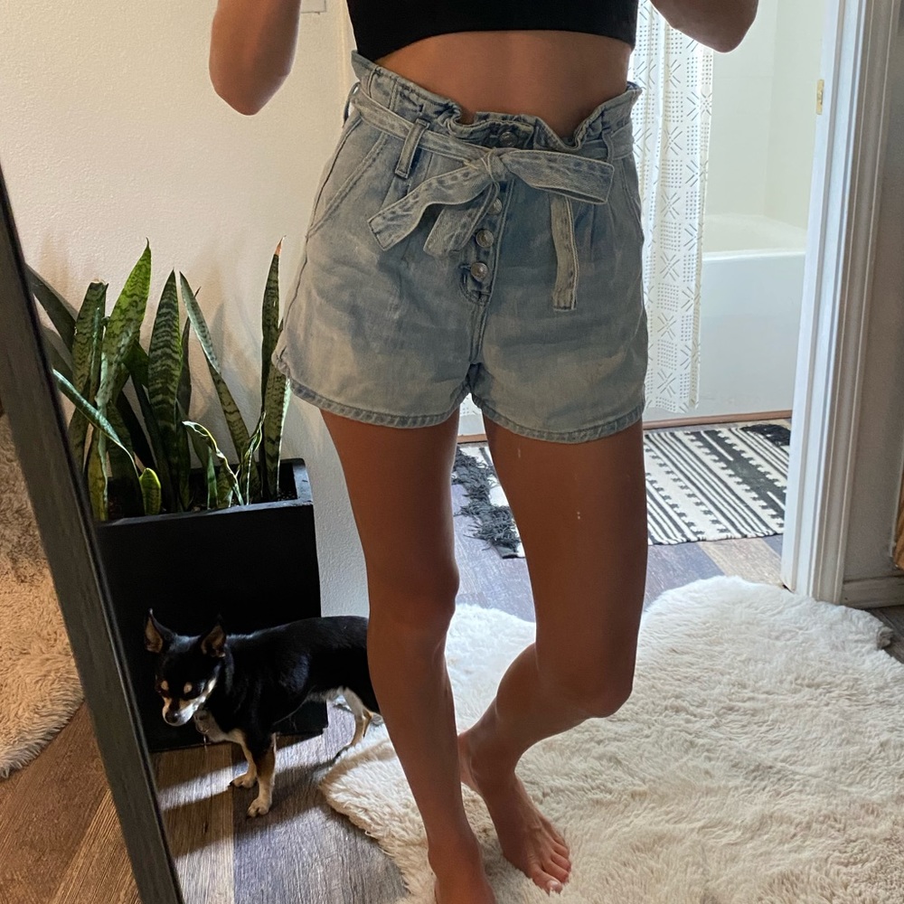 American Eagle mom shorts